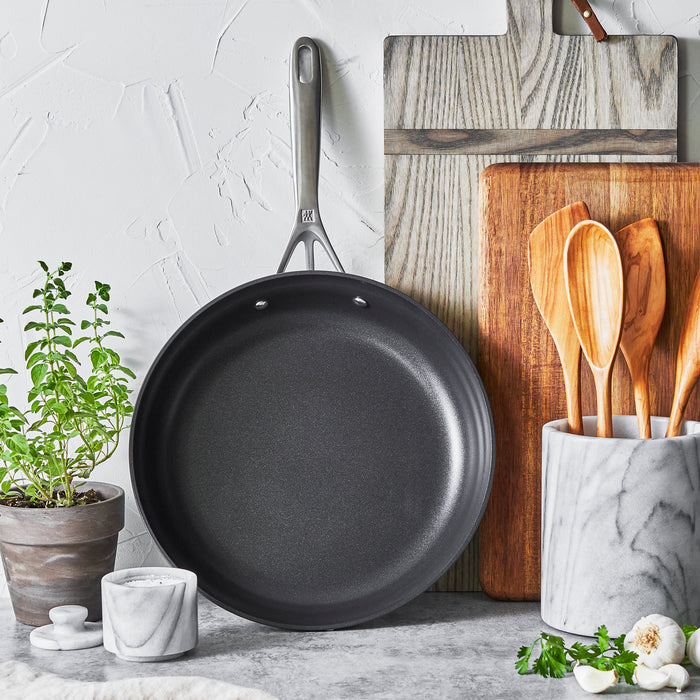 66209-300 Motion 12" Frypan