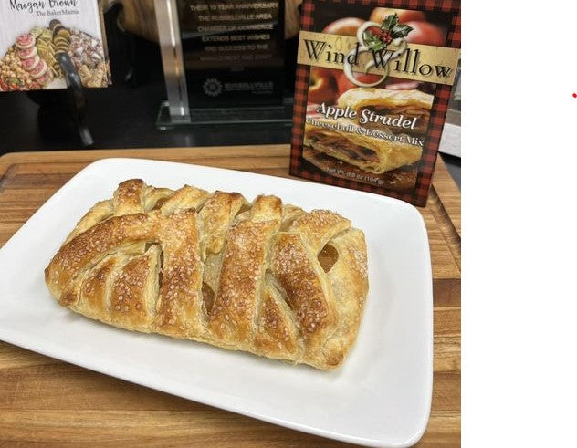 34140 Apple Strudel Cheeseball